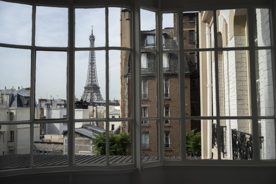 Comment réduire les frais de service pour la location d'un appartement Airbnb à Paris ?